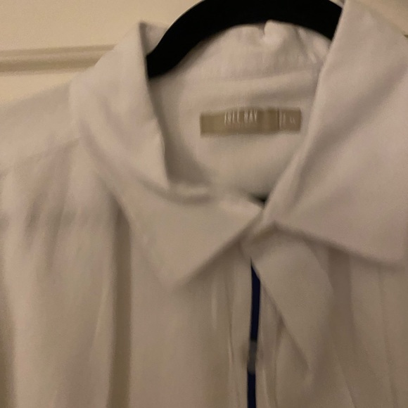 Men’s Isle Bay Button Down Linen - Picture 6 of 6